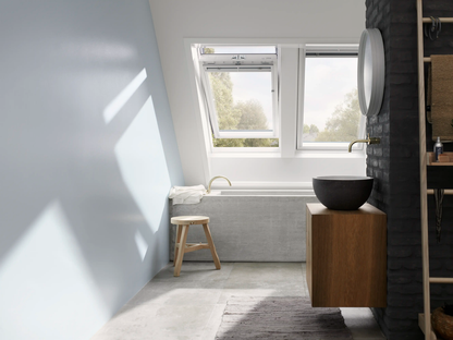 VELUX GGU kunststof tuimelvenster in situ
