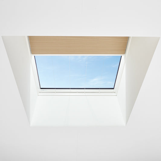 Roto OnTop plissé lichtdoorlatend, half geopend — productaanzicht